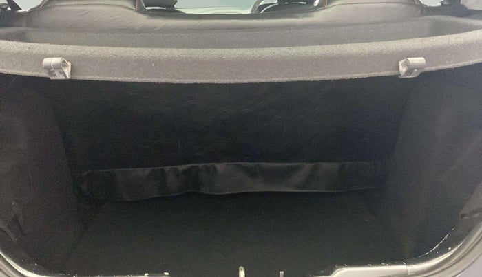 2022 Tata Tiago XTA PETROL, Petrol, Automatic, 29,989 km, Boot Inside