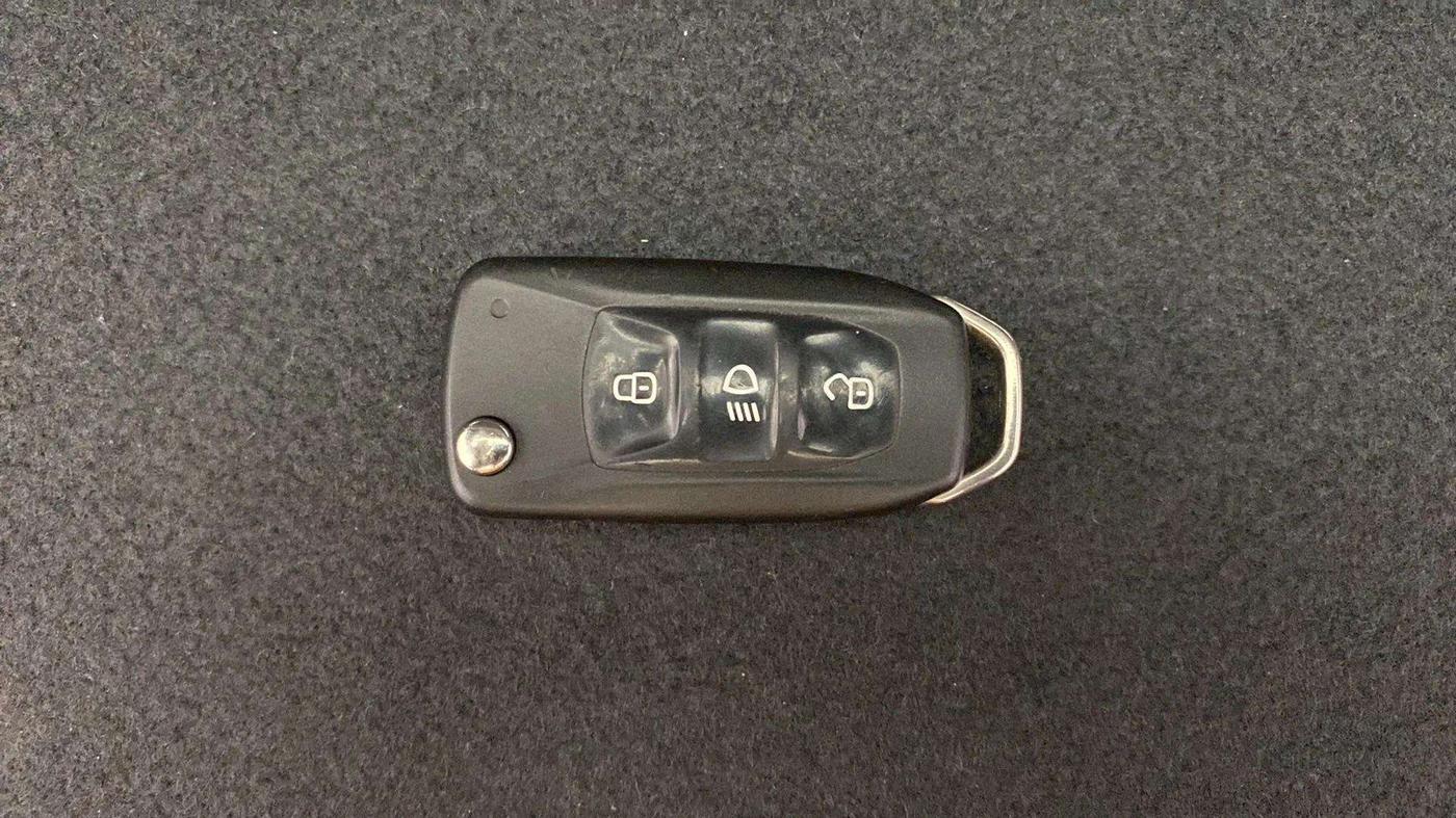 2022 Tata Tiago XTA PETROL, Petrol, Automatic, 29,989 km, Key Close Up