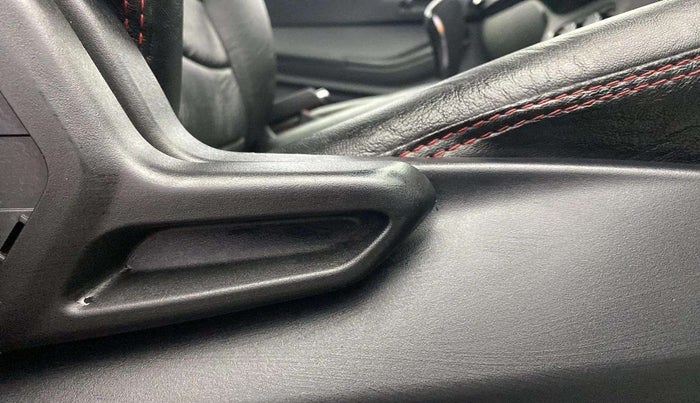 2022 Tata Tiago XTA PETROL, Petrol, Automatic, 29,989 km, Driver Side Adjustment Panel