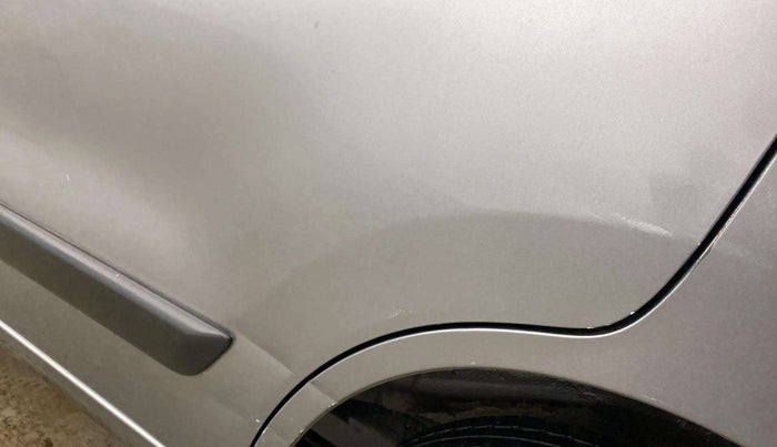 2017 Maruti Wagon R 1.0 VXI AMT, Petrol, Automatic, 39,489 km, Rear left door - Minor scratches