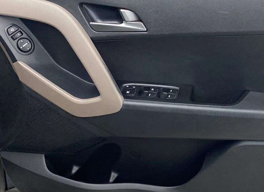 2015 Hyundai Creta SX PLUS 1.6 PETROL, Petrol, Manual, 80,265 km, Driver Side Door Panels Control