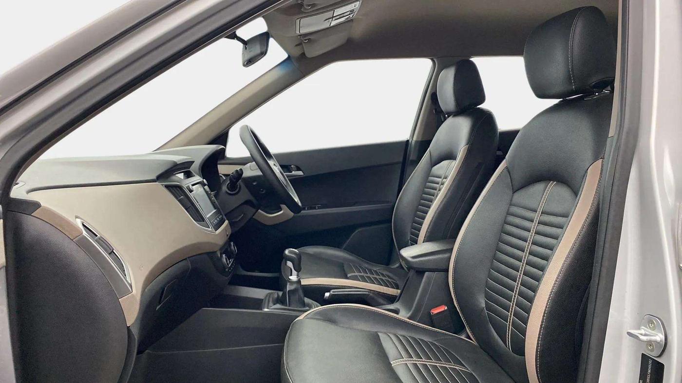 2015 Hyundai Creta SX PLUS 1.6 PETROL, Petrol, Manual, 80,265 km, Right Side Front Door Cabin