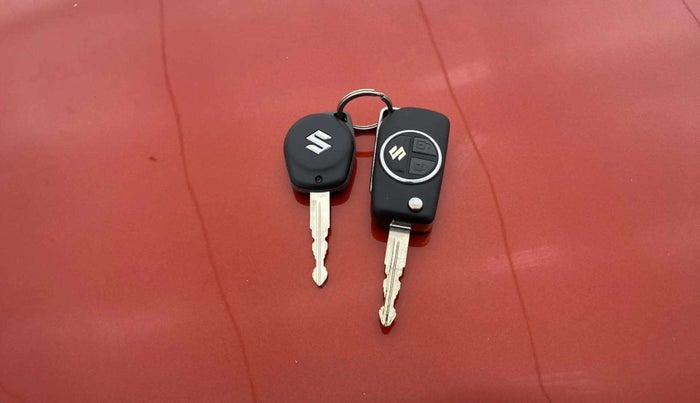 2013 Maruti Swift VXI, Petrol, Manual, 63,528 km, Key Close Up