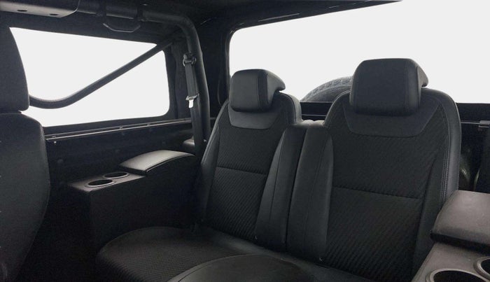 2021 Mahindra Thar LX D 4WD AT CONVERTIBLE, Diesel, Automatic, 25,689 km, Right Side Rear Door Cabin