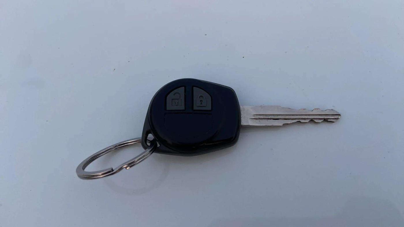 2022 Maruti Baleno DELTA PETROL 1.2, Petrol, Manual, 14,834 km, Key Close Up