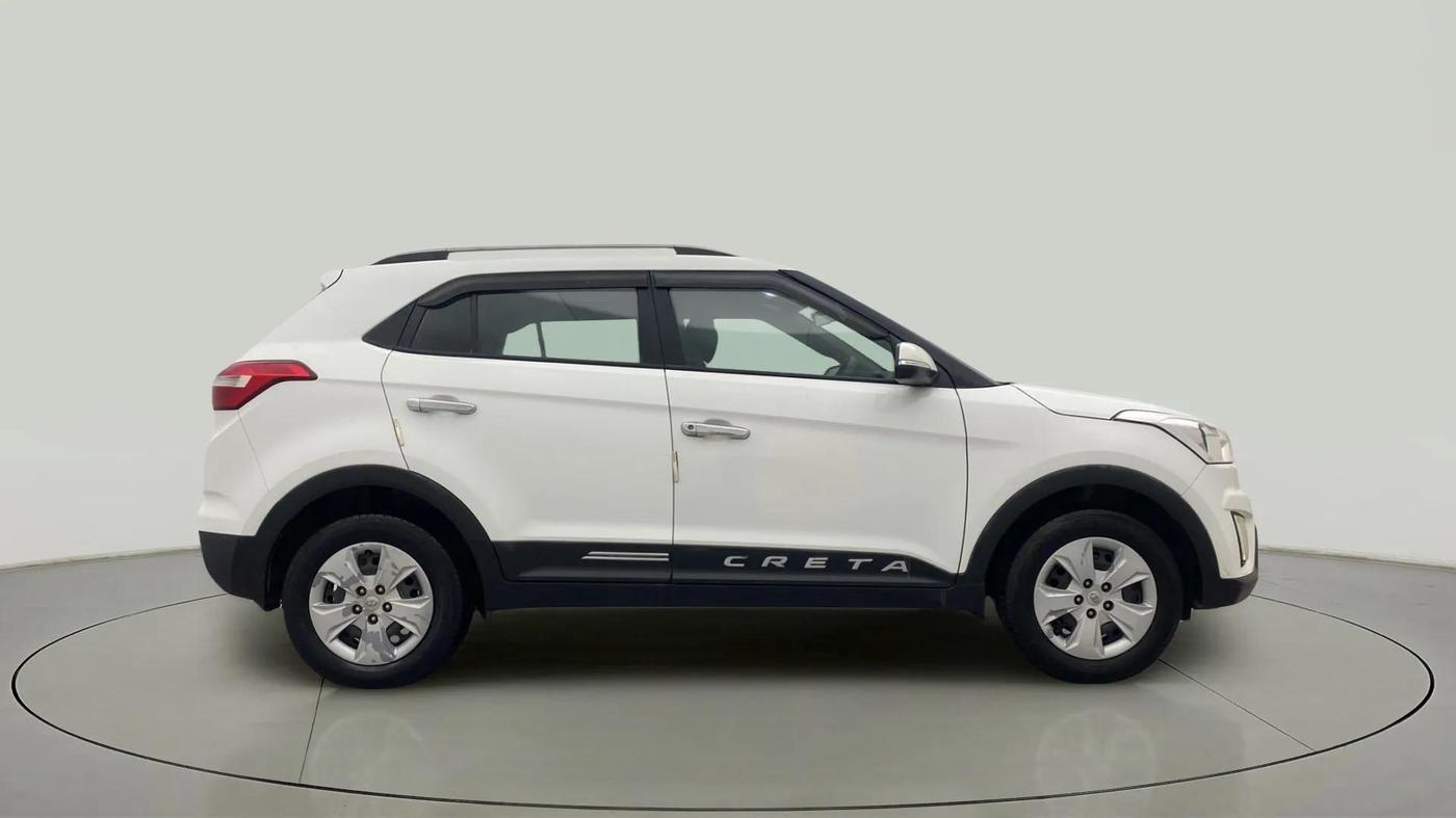 2017 Hyundai Creta E PLUS 1.6 PETROL, Petrol, Manual, 60,423 km, Right Side View