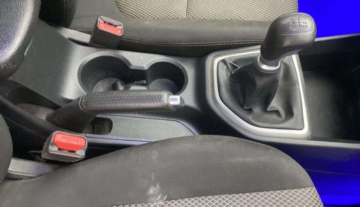 2017 Hyundai Creta E PLUS 1.6 PETROL, Petrol, Manual, 60,423 km, Gear Lever