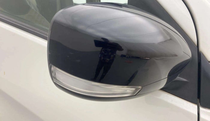 2018 Maruti Celerio ZXI AMT (O), Petrol, Automatic, 53,326 km, Right rear-view mirror - ORVM switch has minor damage