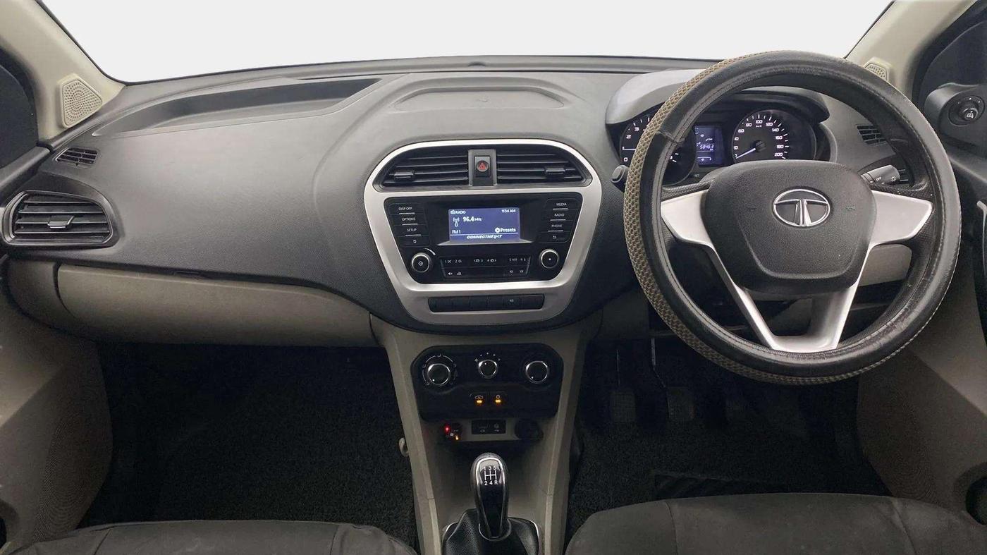 2017 Tata Tiago XT PETROL, CNG, Manual, 58,565 km, Dashboard
