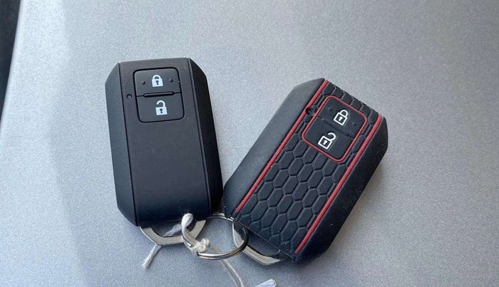 2021 Maruti Baleno ZETA PETROL 1.2, Petrol, Manual, 1,296 km, Key Close Up