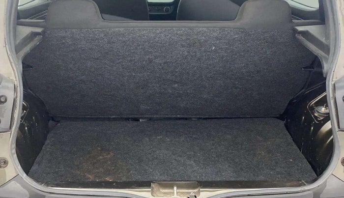 2021 Renault Kwid RXL, Petrol, Manual, 16,690 km, Dicky (Boot door) - Parcel tray missing