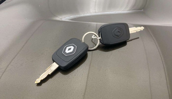 2021 Renault Kwid RXL, Petrol, Manual, 16,690 km, Key Close Up