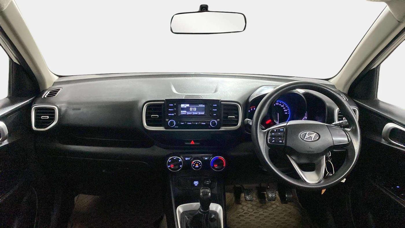 2019 Hyundai VENUE S 1.2, Petrol, Manual, 47,353 km, Dashboard