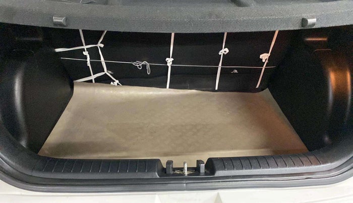 2019 Hyundai VENUE S 1.2, Petrol, Manual, 47,353 km, Boot Inside