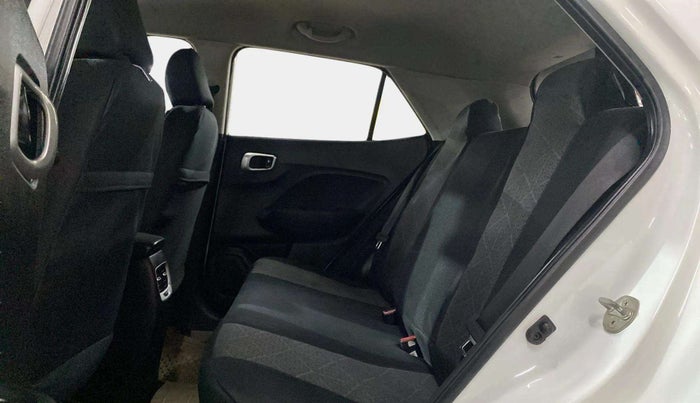 2019 Hyundai VENUE S 1.2, Petrol, Manual, 47,353 km, Right Side Rear Door Cabin