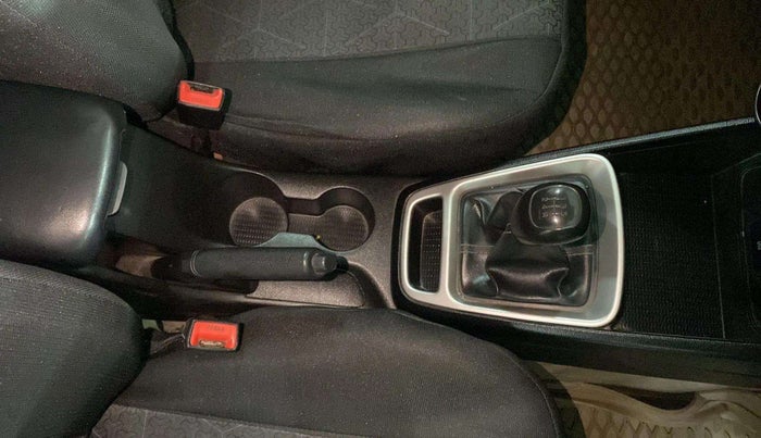 2019 Hyundai VENUE S 1.2, Petrol, Manual, 47,353 km, Gear Lever