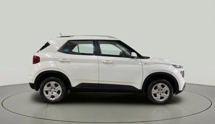 2019 Hyundai VENUE S 1.2, Petrol, Manual, 47,353 km, Right Side View