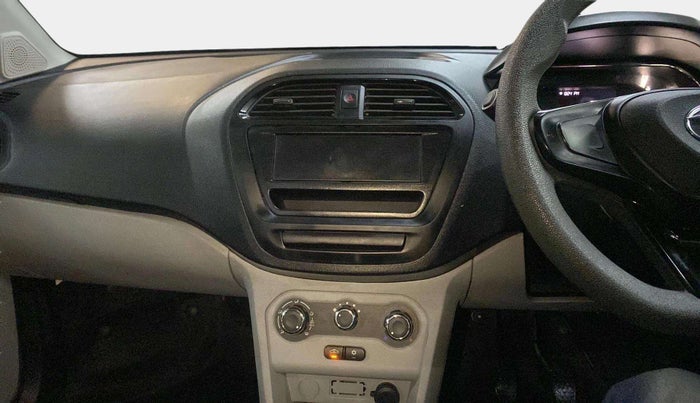 2023 Tata Tiago XE PETROL, Petrol, Manual, 8,121 km, Air Conditioner