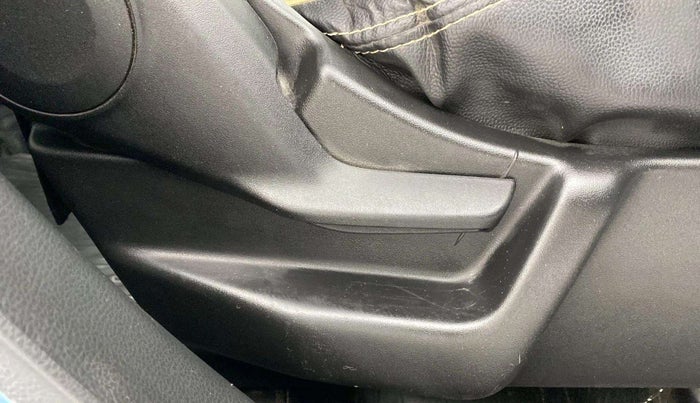 2019 Maruti New Wagon-R ZXI 1.2, Petrol, Manual, 45,888 km, Driver Side Adjustment Panel