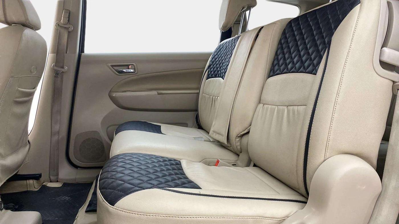 2017 Maruti Ertiga VDI SHVS, Diesel, Manual, 73,897 km, Right Side Rear Door Cabin