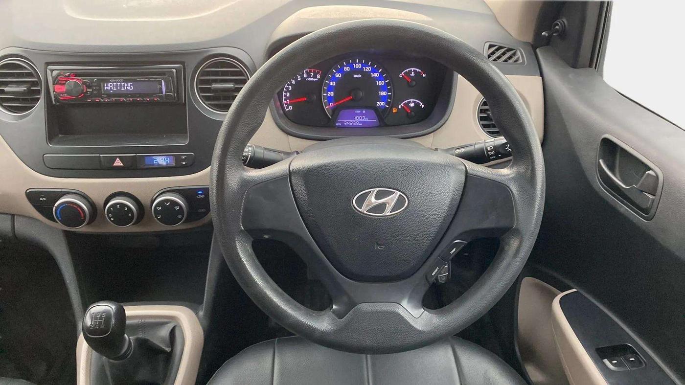 2015 Hyundai Xcent BASE 1.2, Petrol, Manual, 34,232 km, Steering Wheel Close Up
