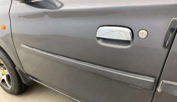 2018 Maruti Alto K10 VXI, Petrol, Manual, 86,100 km, Front passenger door - Slightly dented