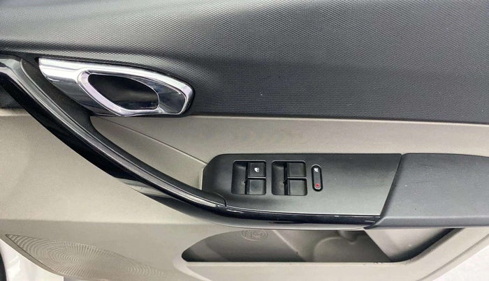 2018 Tata Tiago XZ PETROL, Petrol, Manual, 95,003 km, Driver Side Door Panels Control