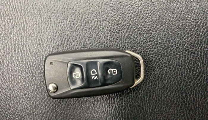 2017 Tata Tiago XZ PETROL, Petrol, Manual, 41,691 km, Key Close Up