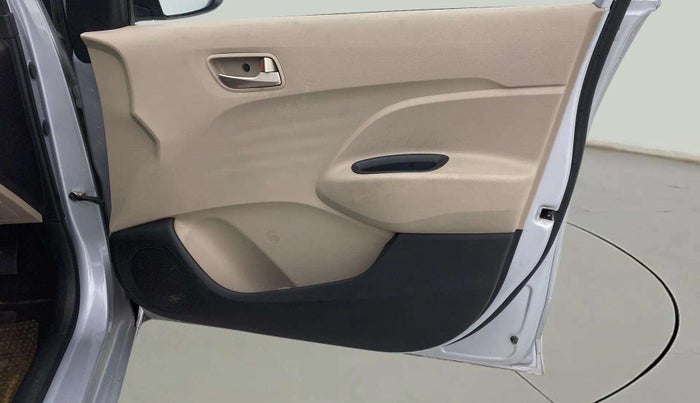 2018 Hyundai NEW SANTRO SPORTZ MT, Petrol, Manual, 38,564 km, Driver Side Door Panels Control