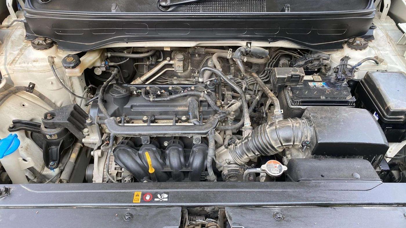 2021 Hyundai VENUE S+ 1.2, Petrol, Manual, 35,538 km, Open Bonet