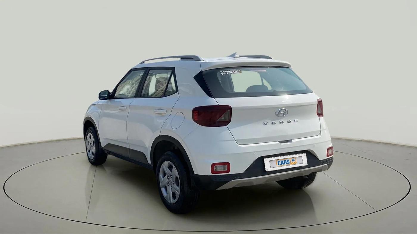 2021 Hyundai VENUE S+ 1.2, Petrol, Manual, 35,538 km, Left Back Diagonal