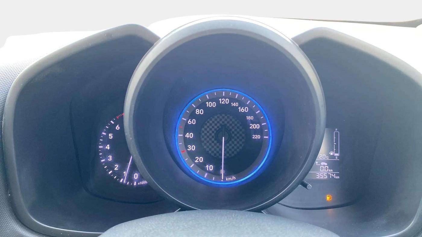 2021 Hyundai VENUE S+ 1.2, Petrol, Manual, 35,538 km, Odometer Image