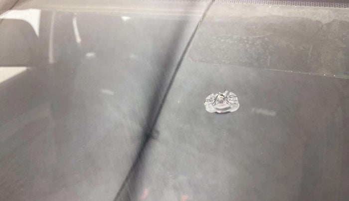 2020 Tata Tiago XZ PETROL, Petrol, Manual, 12,055 km, Front windshield - Minor spot on windshield