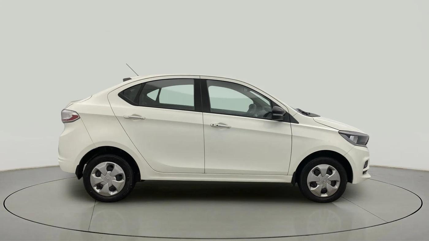 2022 Tata TIGOR XZ PETROL, Petrol, Manual, 31,309 km, Right Side View