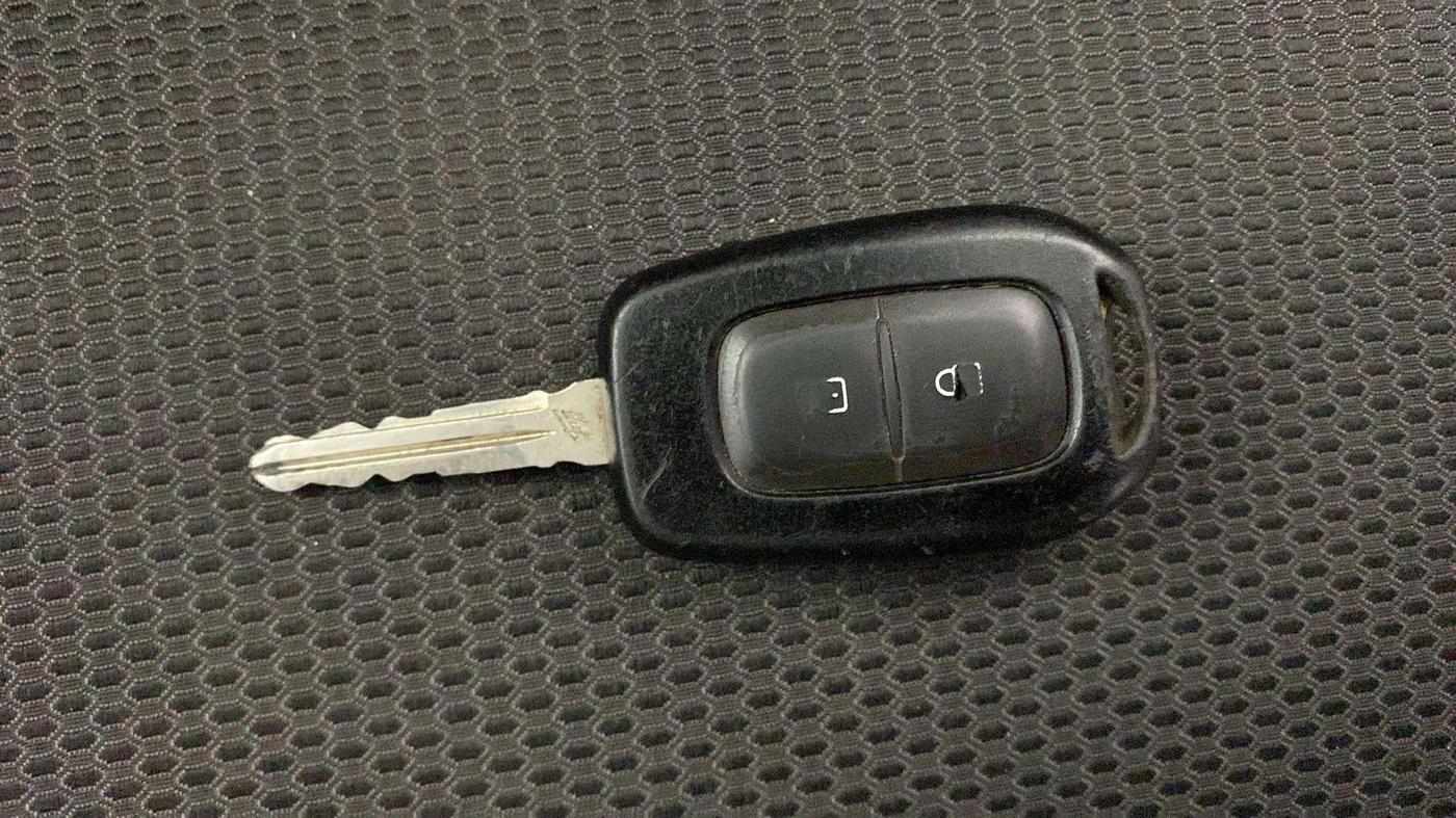 2019 Renault TRIBER RXT, Petrol, Manual, 78,790 km, Key Close Up