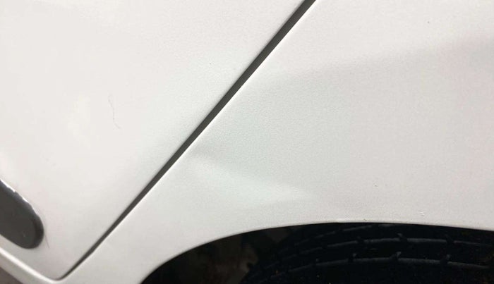 2016 Hyundai Xcent S 1.2, Petrol, Manual, 90,886 km, Left quarter panel - Slightly dented