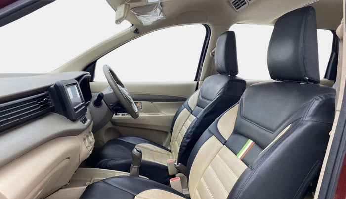 2020 Maruti Ertiga VXI SHVS, Petrol, Manual, 61,141 km, Right Side Front Door Cabin