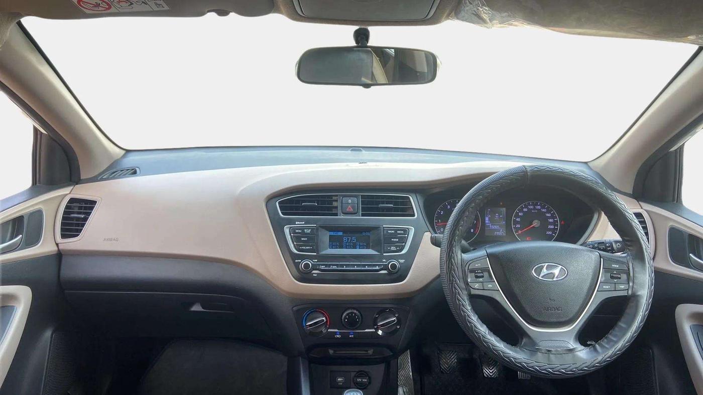 2019 Hyundai Elite i20 MAGNA PLUS 1.2, Petrol, Manual, 29,553 km, Dashboard