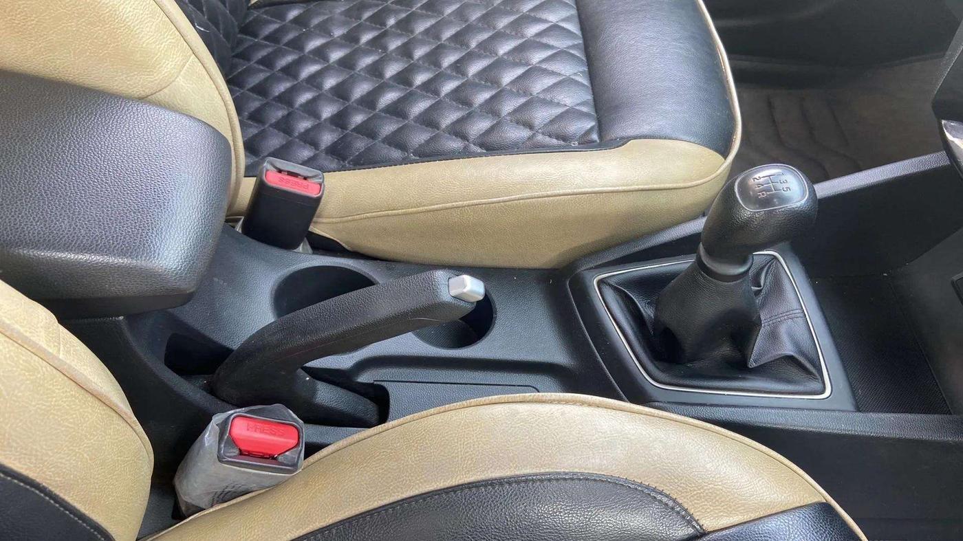 2019 Hyundai Elite i20 MAGNA PLUS 1.2, Petrol, Manual, 29,553 km, Gear Lever