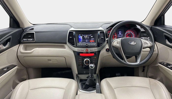 2022 Mahindra XUV300 W8 (O) 1.5 DIESEL, Diesel, Manual, 56,215 km, Dashboard