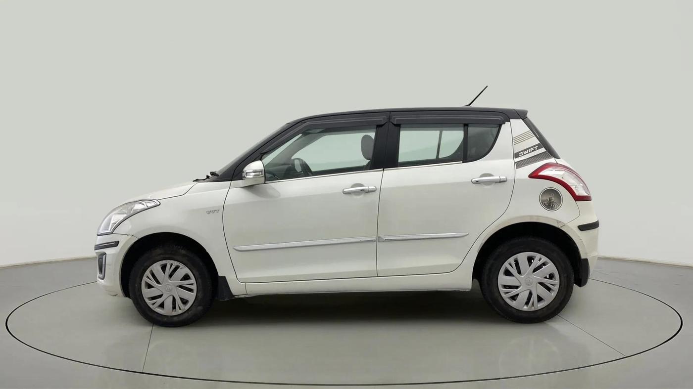 2017 Maruti Swift VXI O, Petrol, Manual, 32,136 km, Left Side