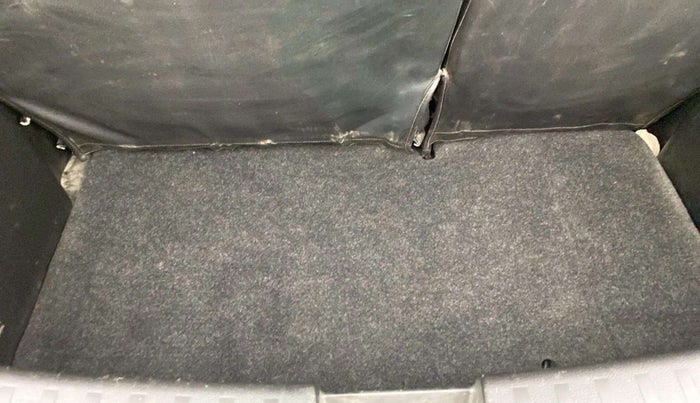 2017 Maruti Swift VXI O, Petrol, Manual, 32,136 km, Boot Inside