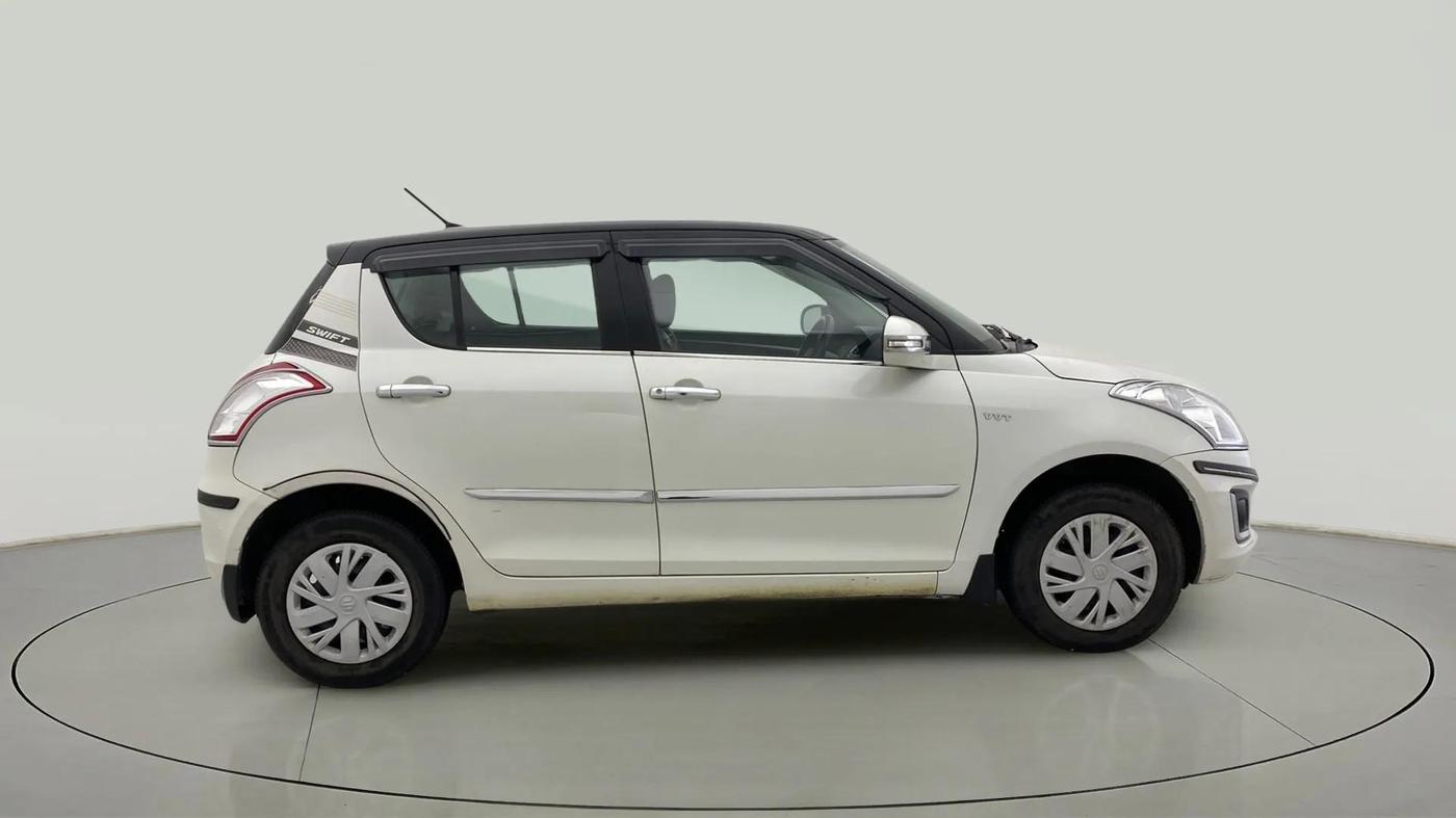 2017 Maruti Swift VXI O, Petrol, Manual, 32,136 km, Right Side View