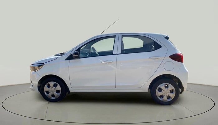 2022 Tata Tiago XT CNG, CNG, Manual, 13,340 km, Left Side