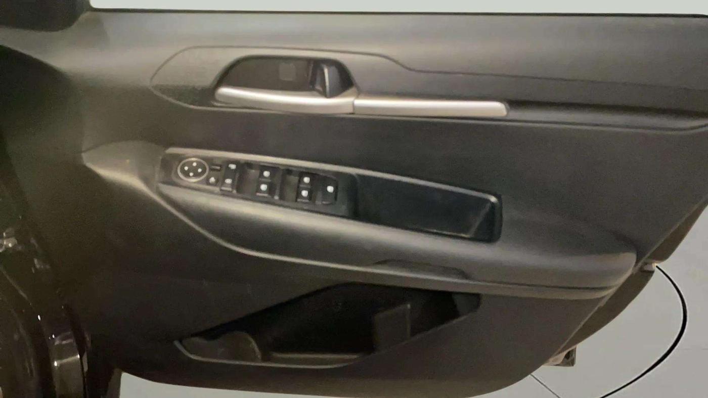 2022 KIA SONET HTK PLUS 1.0 IMT, Petrol, Manual, 9,651 km, Driver Side Door Panels Control