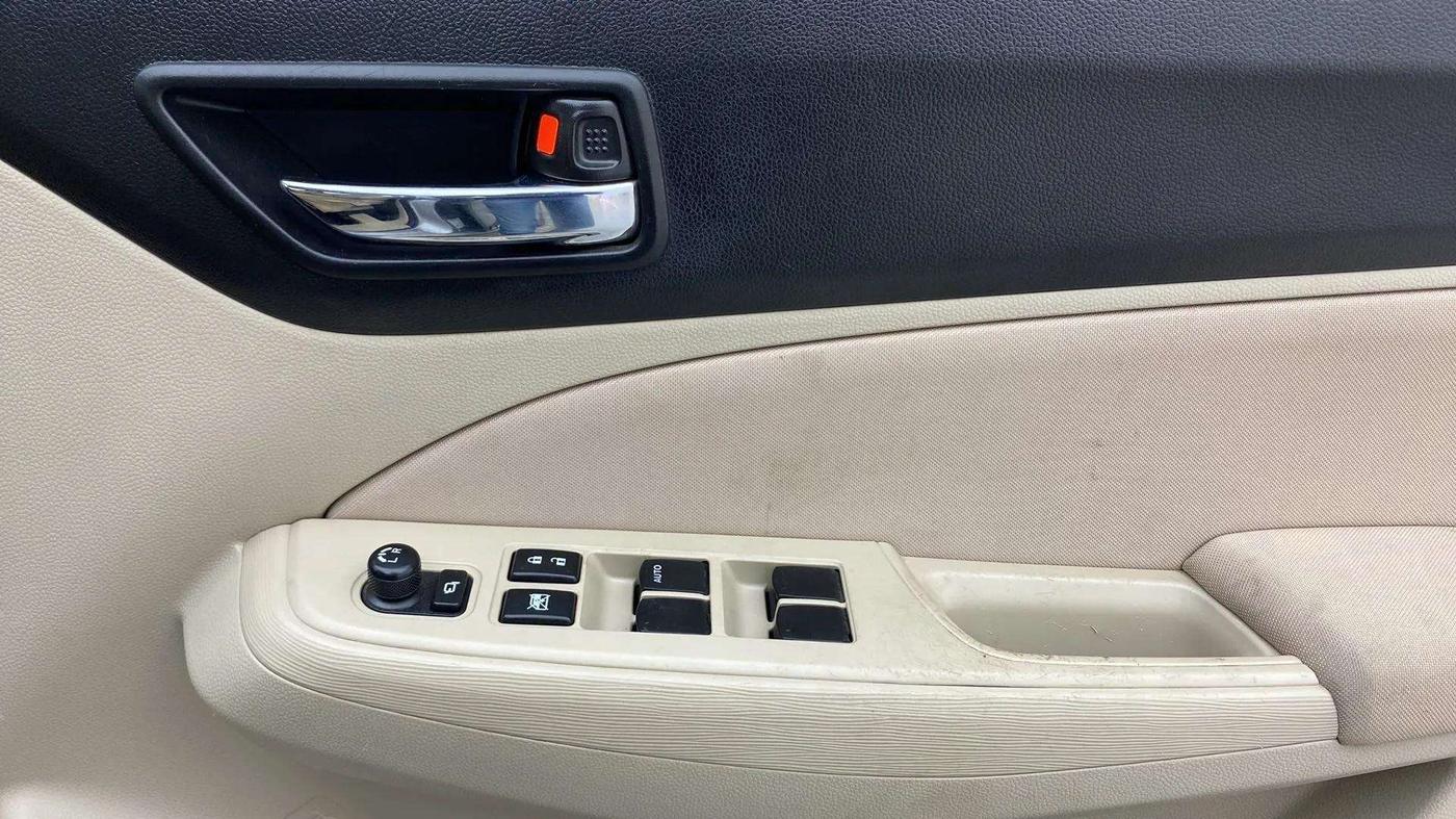 2021 Maruti Dzire VXI AMT, Petrol, Automatic, 26,220 km, Driver Side Door Panels Control