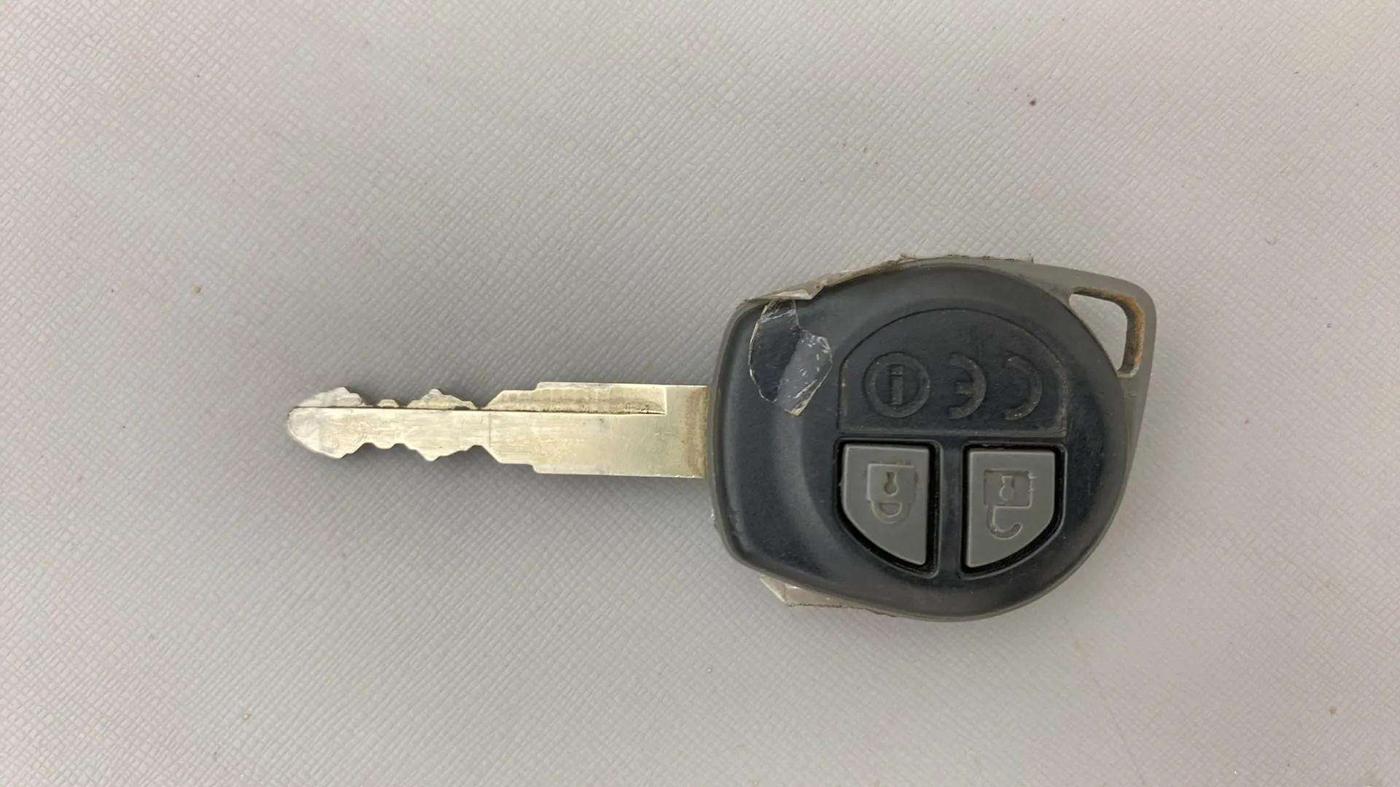 2021 Maruti Dzire VXI AMT, Petrol, Automatic, 26,220 km, Key Close Up