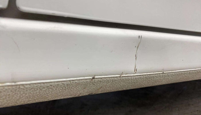 2015 Honda City 1.5L I-VTEC V MT, Petrol, Manual, 83,564 km, Right running board - Slightly dented