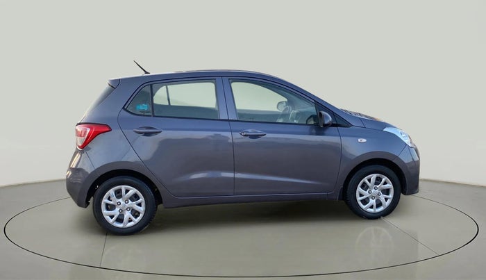 2017 Hyundai Grand i10 MAGNA 1.2 KAPPA VTVT, Petrol, Manual, 47,614 km, Right Side View