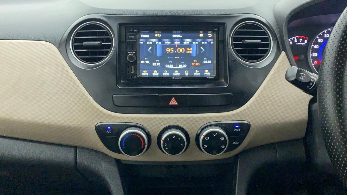 2017 Hyundai Grand i10 MAGNA 1.2 VTVT, Petrol, Manual, 32,963 km, Air Conditioner